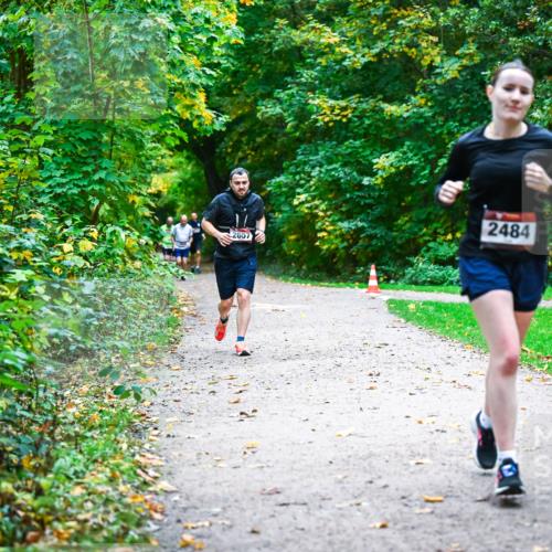 12.10.2025 - Bramfelder Halbmarathon 2025 Dr. Thomas Lammeyer http://msf.ph/oto/9346868 12.10.2025 10:21:48 Laufen 2484, 2657 meine-sportfotos.de