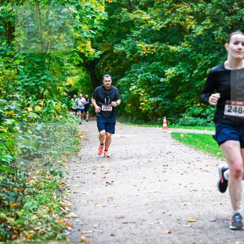 12.10.2025 - Bramfelder Halbmarathon 2025 Dr. Thomas Lammeyer http://msf.ph/oto/9346869 12.10.2025 10:21:48 Laufen 2484, 2657 meine-sportfotos.de