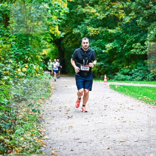 12.10.2025 - Bramfelder Halbmarathon 2025 Dr. Thomas Lammeyer http://msf.ph/oto/9346877 12.10.2025 10:21:49 Laufen 2657 meine-sportfotos.de
