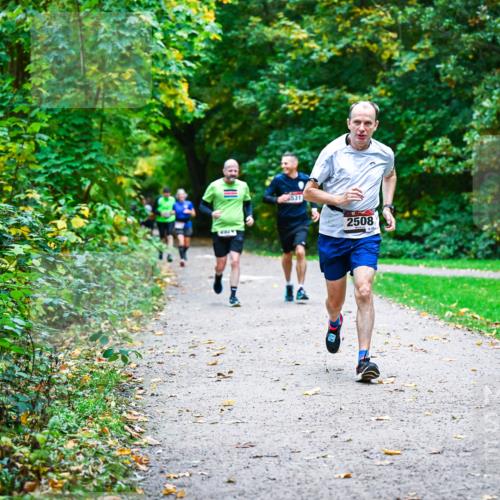 12.10.2025 - Bramfelder Halbmarathon 2025 Dr. Thomas Lammeyer http://msf.ph/oto/9346908 12.10.2025 10:21:57 Laufen 7329, 531, 2508 meine-sportfotos.de