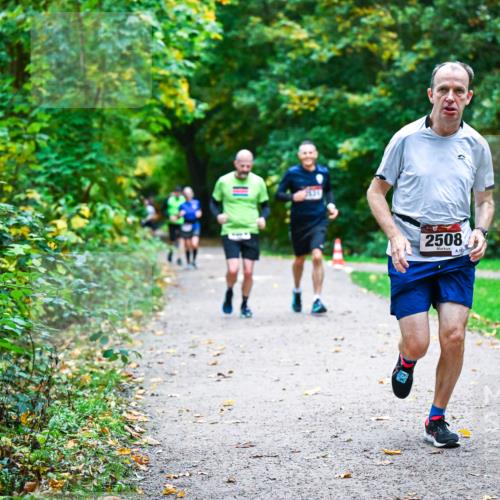 12.10.2025 - Bramfelder Halbmarathon 2025 Dr. Thomas Lammeyer http://msf.ph/oto/9346914 12.10.2025 10:21:58 Laufen 3430, 2508, 10 meine-sportfotos.de