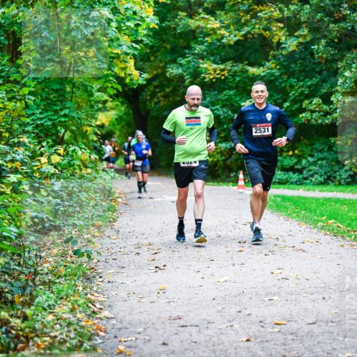 12.10.2025 - Bramfelder Halbmarathon 2025 Dr. Thomas Lammeyer http://msf.ph/oto/9346921 12.10.2025 10:21:59 Laufen 767, 2531 meine-sportfotos.de