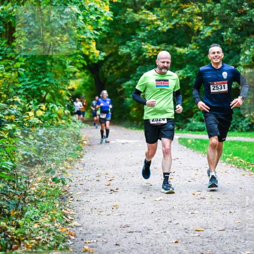 12.10.2025 - Bramfelder Halbmarathon 2025 Dr. Thomas Lammeyer http://msf.ph/oto/9346927 12.10.2025 10:22:00 Laufen 2531, 7, 7 meine-sportfotos.de
