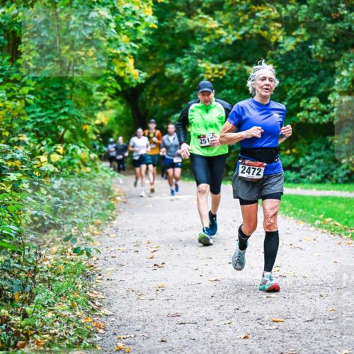 12.10.2025 - Bramfelder Halbmarathon 2025 Dr. Thomas Lammeyer http://msf.ph/oto/9346956 12.10.2025 10:22:05 Laufen 251, 2472 meine-sportfotos.de