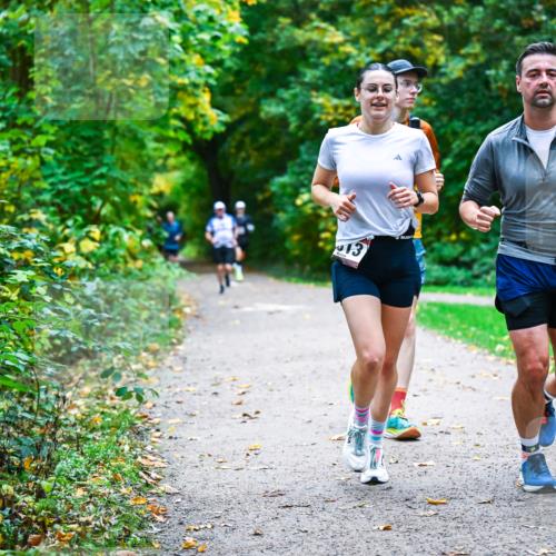 12.10.2025 - Bramfelder Halbmarathon 2025 Dr. Thomas Lammeyer http://msf.ph/oto/9346988 12.10.2025 10:22:12 Laufen 13, 2890, 2402 meine-sportfotos.de