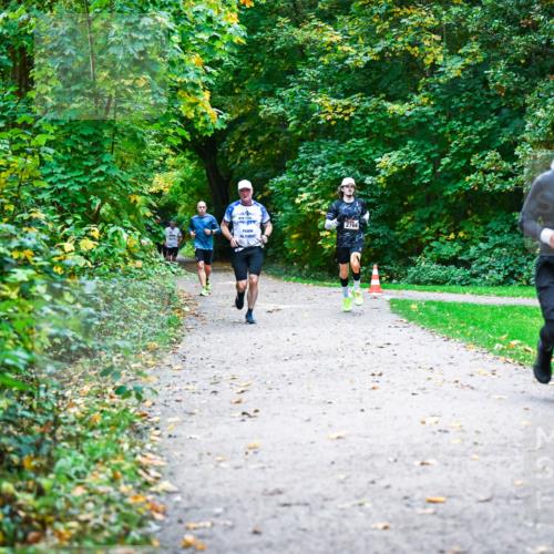 12.10.2025 - Bramfelder Halbmarathon 2025 Dr. Thomas Lammeyer http://msf.ph/oto/9347003 12.10.2025 10:22:16 Laufen 2436, 05, 11, 2022 meine-sportfotos.de
