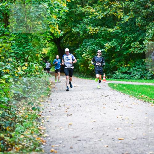 12.10.2025 - Bramfelder Halbmarathon 2025 Dr. Thomas Lammeyer http://msf.ph/oto/9347005 12.10.2025 10:22:16 Laufen 11, 202, 2766, 2436 meine-sportfotos.de