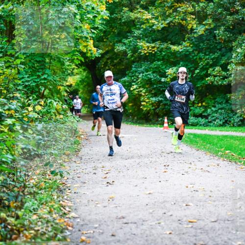 12.10.2025 - Bramfelder Halbmarathon 2025 Dr. Thomas Lammeyer http://msf.ph/oto/9347016 12.10.2025 10:22:17 Laufen 05, 11, 2023, 2766 meine-sportfotos.de