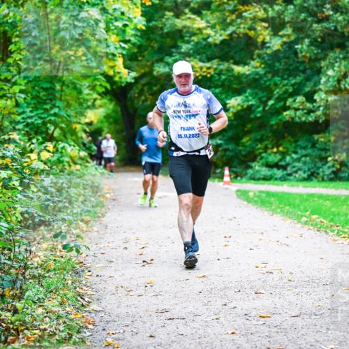 12.10.2025 - Bramfelder Halbmarathon 2025 Dr. Thomas Lammeyer http://msf.ph/oto/9347023 12.10.2025 10:22:19 Laufen 05, 11, 2023, 2, 27 meine-sportfotos.de
