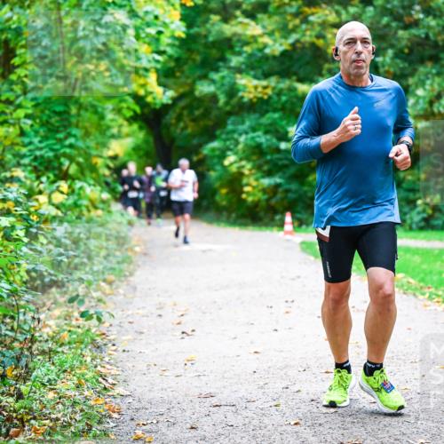 12.10.2025 - Bramfelder Halbmarathon 2025 Dr. Thomas Lammeyer http://msf.ph/oto/9347054 12.10.2025 10:22:24 Laufen  meine-sportfotos.de