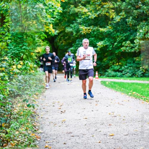 12.10.2025 - Bramfelder Halbmarathon 2025 Dr. Thomas Lammeyer http://msf.ph/oto/9347069 12.10.2025 10:22:29 Laufen 73 meine-sportfotos.de
