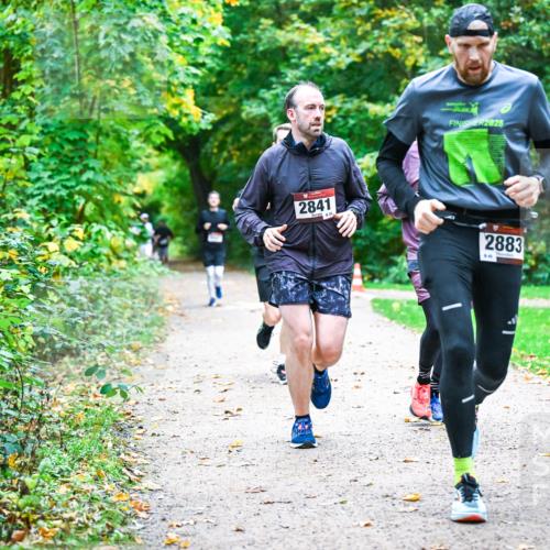 12.10.2025 - Bramfelder Halbmarathon 2025 Dr. Thomas Lammeyer http://msf.ph/oto/9347114 12.10.2025 10:22:35 Laufen 2841, 2025, 2197, 2883 meine-sportfotos.de