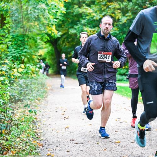 12.10.2025 - Bramfelder Halbmarathon 2025 Dr. Thomas Lammeyer http://msf.ph/oto/9347117 12.10.2025 10:22:35 Laufen 293, 2841, 830, 2025, 288 meine-sportfotos.de