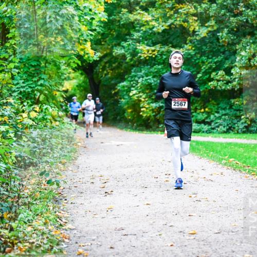 12.10.2025 - Bramfelder Halbmarathon 2025 Dr. Thomas Lammeyer http://msf.ph/oto/9347136 12.10.2025 10:22:40 Laufen 2567 meine-sportfotos.de