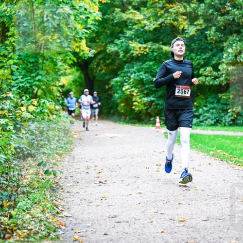 12.10.2025 - Bramfelder Halbmarathon 2025 Dr. Thomas Lammeyer http://msf.ph/oto/9347138 12.10.2025 10:22:40 Laufen 2567 meine-sportfotos.de
