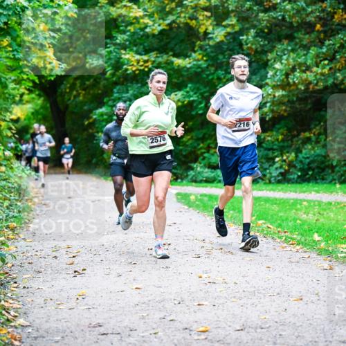 12.10.2025 - Bramfelder Halbmarathon 2025 Dr. Thomas Lammeyer http://msf.ph/oto/9347210 12.10.2025 10:22:59 Laufen 2576, 2216 meine-sportfotos.de