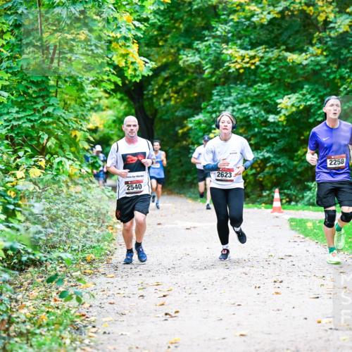 12.10.2025 - Bramfelder Halbmarathon 2025 Dr. Thomas Lammeyer http://msf.ph/oto/9347270 12.10.2025 10:23:13 Laufen 2540, 2258, 2623 meine-sportfotos.de