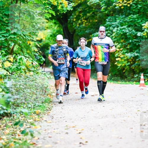 12.10.2025 - Bramfelder Halbmarathon 2025 Dr. Thomas Lammeyer http://msf.ph/oto/9347314 12.10.2025 10:23:21 Laufen 2879, 2611, 473 meine-sportfotos.de