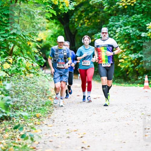 12.10.2025 - Bramfelder Halbmarathon 2025 Dr. Thomas Lammeyer http://msf.ph/oto/9347315 12.10.2025 10:23:21 Laufen 2611, 2473, 2879 meine-sportfotos.de