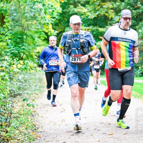 12.10.2025 - Bramfelder Halbmarathon 2025 Dr. Thomas Lammeyer http://msf.ph/oto/9347345 12.10.2025 10:23:26 Laufen 2932, 2879 meine-sportfotos.de