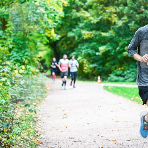 12.10.2025 - Bramfelder Halbmarathon 2025 Dr. Thomas Lammeyer http://msf.ph/oto/9347393 12.10.2025 10:23:37 Laufen 2241 meine-sportfotos.de