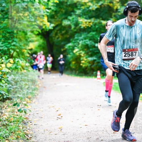 12.10.2025 - Bramfelder Halbmarathon 2025 Dr. Thomas Lammeyer http://msf.ph/oto/9347421 12.10.2025 10:23:43 Laufen 522, 2587 meine-sportfotos.de
