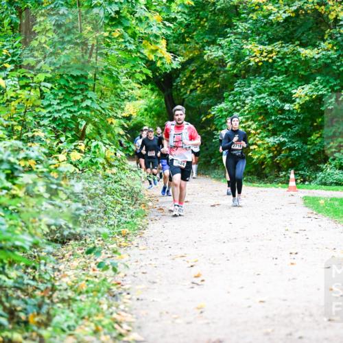 12.10.2025 - Bramfelder Halbmarathon 2025 Dr. Thomas Lammeyer http://msf.ph/oto/9347433 12.10.2025 10:23:48 Laufen 2428, 2624, 2718 meine-sportfotos.de