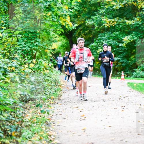 12.10.2025 - Bramfelder Halbmarathon 2025 Dr. Thomas Lammeyer http://msf.ph/oto/9347442 12.10.2025 10:23:50 Laufen 2710 meine-sportfotos.de
