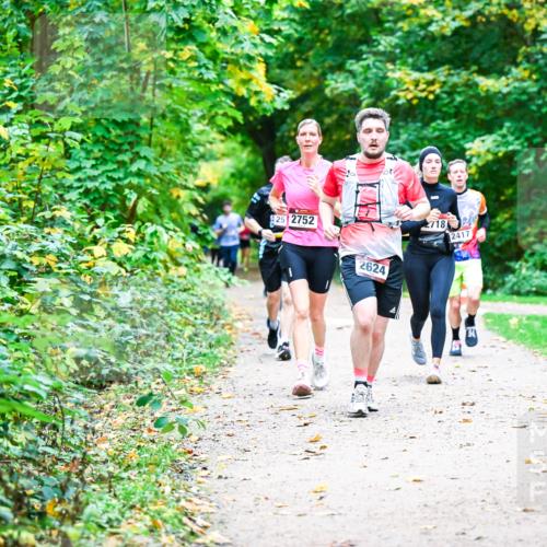 12.10.2025 - Bramfelder Halbmarathon 2025 Dr. Thomas Lammeyer http://msf.ph/oto/9347449 12.10.2025 10:23:51 Laufen 25, 2752, 2624, 2718, 2417 meine-sportfotos.de