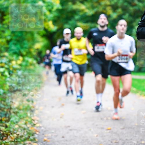 12.10.2025 - Bramfelder Halbmarathon 2025 Dr. Thomas Lammeyer http://msf.ph/oto/9347490 12.10.2025 10:23:59 Laufen  meine-sportfotos.de