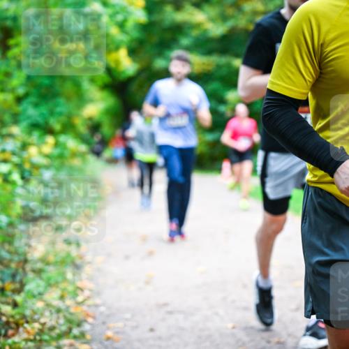 12.10.2025 - Bramfelder Halbmarathon 2025 Dr. Thomas Lammeyer http://msf.ph/oto/9347504 12.10.2025 10:24:02 Laufen 1786, 1859, 7, 2590 meine-sportfotos.de