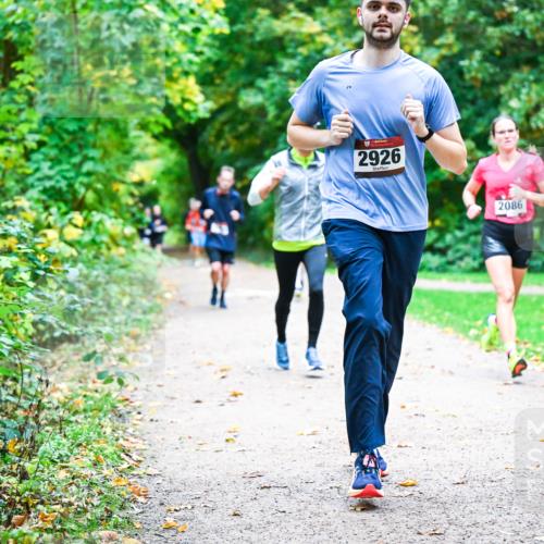 12.10.2025 - Bramfelder Halbmarathon 2025 Dr. Thomas Lammeyer http://msf.ph/oto/9347514 12.10.2025 10:24:03 Laufen 2926, 2086 meine-sportfotos.de