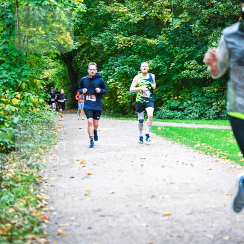 12.10.2025 - Bramfelder Halbmarathon 2025 Dr. Thomas Lammeyer http://msf.ph/oto/9347519 12.10.2025 10:24:05 Laufen 2464, 2193 meine-sportfotos.de