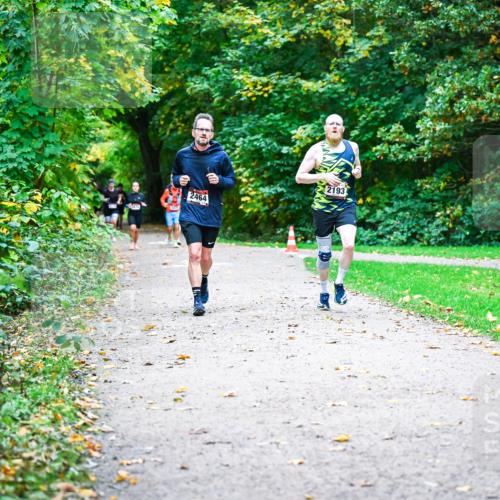 12.10.2025 - Bramfelder Halbmarathon 2025 Dr. Thomas Lammeyer http://msf.ph/oto/9347524 12.10.2025 10:24:06 Laufen 2464, 2193 meine-sportfotos.de