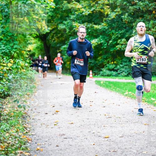 12.10.2025 - Bramfelder Halbmarathon 2025 Dr. Thomas Lammeyer http://msf.ph/oto/9347531 12.10.2025 10:24:07 Laufen 2464, 108, 2193 meine-sportfotos.de
