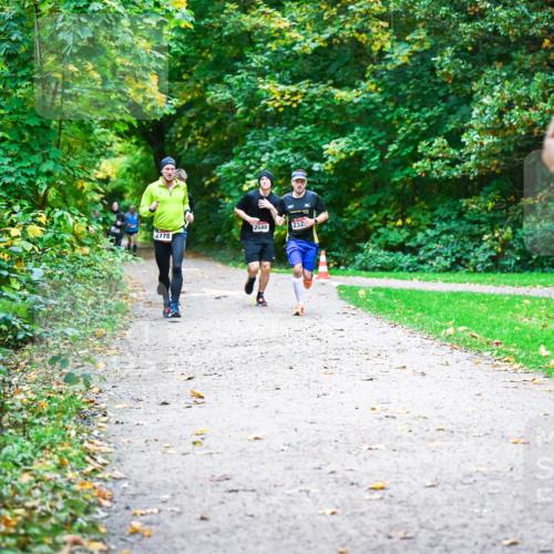 12.10.2025 - Bramfelder Halbmarathon 2025 Dr. Thomas Lammeyer http://msf.ph/oto/9347580 12.10.2025 10:24:18 Laufen 2778, 2680, 232, 271 meine-sportfotos.de