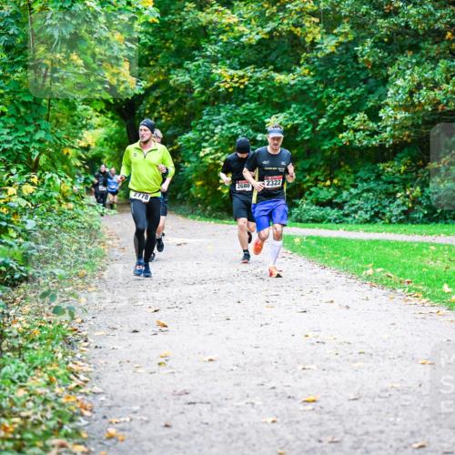 12.10.2025 - Bramfelder Halbmarathon 2025 Dr. Thomas Lammeyer http://msf.ph/oto/9347587 12.10.2025 10:24:19 Laufen 2778, 2680, 2322 meine-sportfotos.de