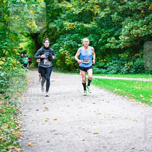 12.10.2025 - Bramfelder Halbmarathon 2025 Dr. Thomas Lammeyer http://msf.ph/oto/9347621 12.10.2025 10:24:28 Laufen 2992, 2844 meine-sportfotos.de