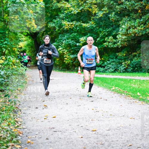 12.10.2025 - Bramfelder Halbmarathon 2025 Dr. Thomas Lammeyer http://msf.ph/oto/9347623 12.10.2025 10:24:28 Laufen 2844, 2992 meine-sportfotos.de