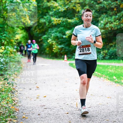 12.10.2025 - Bramfelder Halbmarathon 2025 Dr. Thomas Lammeyer http://msf.ph/oto/9347657 12.10.2025 10:24:33 Laufen 2818 meine-sportfotos.de