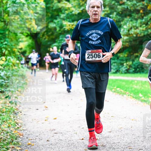 12.10.2025 - Bramfelder Halbmarathon 2025 Dr. Thomas Lammeyer http://msf.ph/oto/9347691 12.10.2025 10:24:42 Laufen 34, 2506, 2307 meine-sportfotos.de