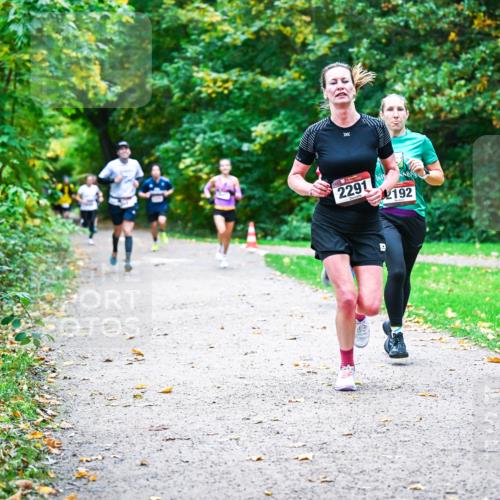 12.10.2025 - Bramfelder Halbmarathon 2025 Dr. Thomas Lammeyer http://msf.ph/oto/9347710 12.10.2025 10:24:46 Laufen 2291, 2192 meine-sportfotos.de