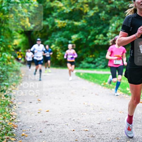 12.10.2025 - Bramfelder Halbmarathon 2025 Dr. Thomas Lammeyer http://msf.ph/oto/9347716 12.10.2025 10:24:47 Laufen 2291 meine-sportfotos.de