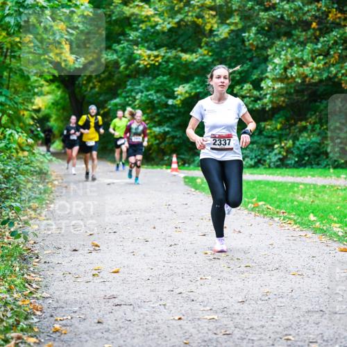12.10.2025 - Bramfelder Halbmarathon 2025 Dr. Thomas Lammeyer http://msf.ph/oto/9347755 12.10.2025 10:24:53 Laufen 2337 meine-sportfotos.de