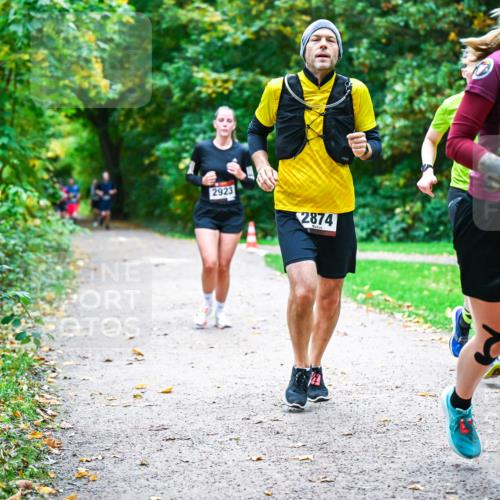 12.10.2025 - Bramfelder Halbmarathon 2025 Dr. Thomas Lammeyer http://msf.ph/oto/9347797 12.10.2025 10:25:00 Laufen 2923, 2874 meine-sportfotos.de
