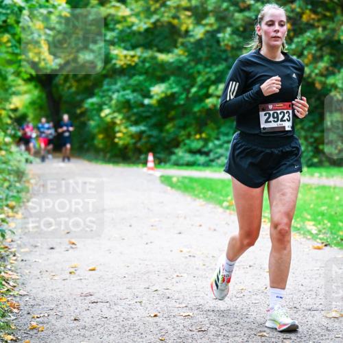 12.10.2025 - Bramfelder Halbmarathon 2025 Dr. Thomas Lammeyer http://msf.ph/oto/9347806 12.10.2025 10:25:02 Laufen 2923 meine-sportfotos.de
