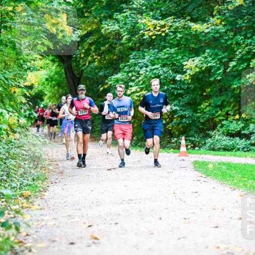 12.10.2025 - Bramfelder Halbmarathon 2025 Dr. Thomas Lammeyer http://msf.ph/oto/9347808 12.10.2025 10:25:07 Laufen 2839, 26, 2628, 691 meine-sportfotos.de