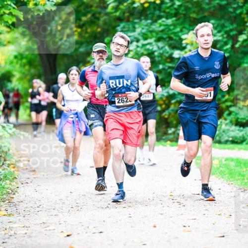 12.10.2025 - Bramfelder Halbmarathon 2025 Dr. Thomas Lammeyer http://msf.ph/oto/9347830 12.10.2025 10:25:10 Laufen 2024, 262, 2687 meine-sportfotos.de
