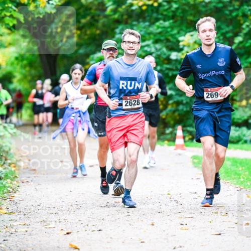 12.10.2025 - Bramfelder Halbmarathon 2025 Dr. Thomas Lammeyer http://msf.ph/oto/9347833 12.10.2025 10:25:10 Laufen 2024, 2628, 269 meine-sportfotos.de