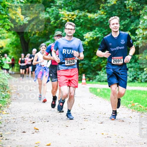 12.10.2025 - Bramfelder Halbmarathon 2025 Dr. Thomas Lammeyer http://msf.ph/oto/9347839 12.10.2025 10:25:11 Laufen 2024, 2628, 2691 meine-sportfotos.de